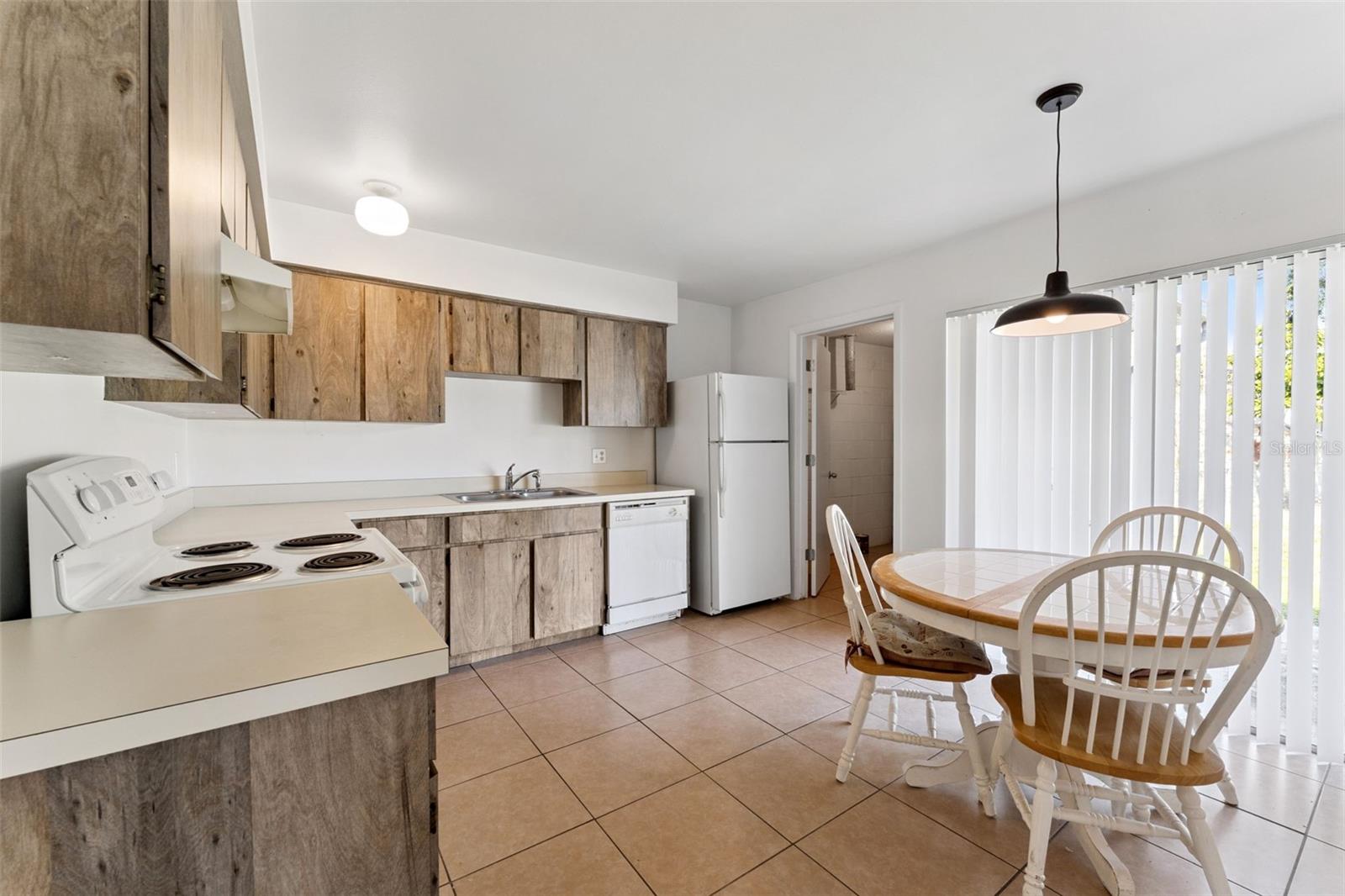 QUAIL HOLLOW AT RIO PINAR - Residential Income