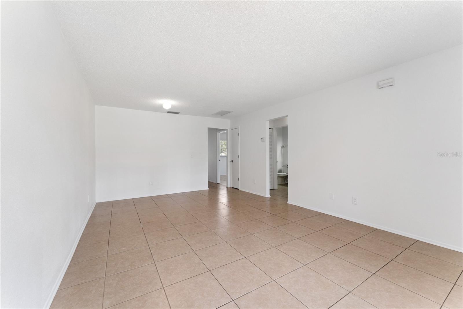 QUAIL HOLLOW AT RIO PINAR - Residential Income