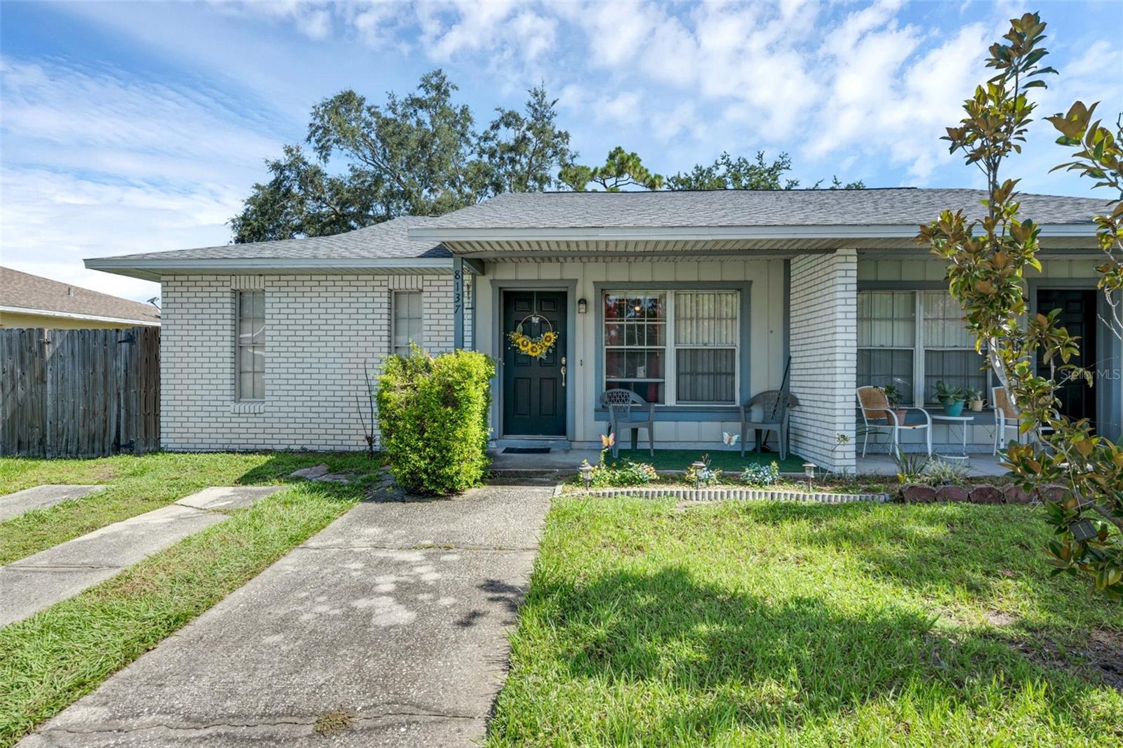 8137 and 8139 PARROT DRIVE