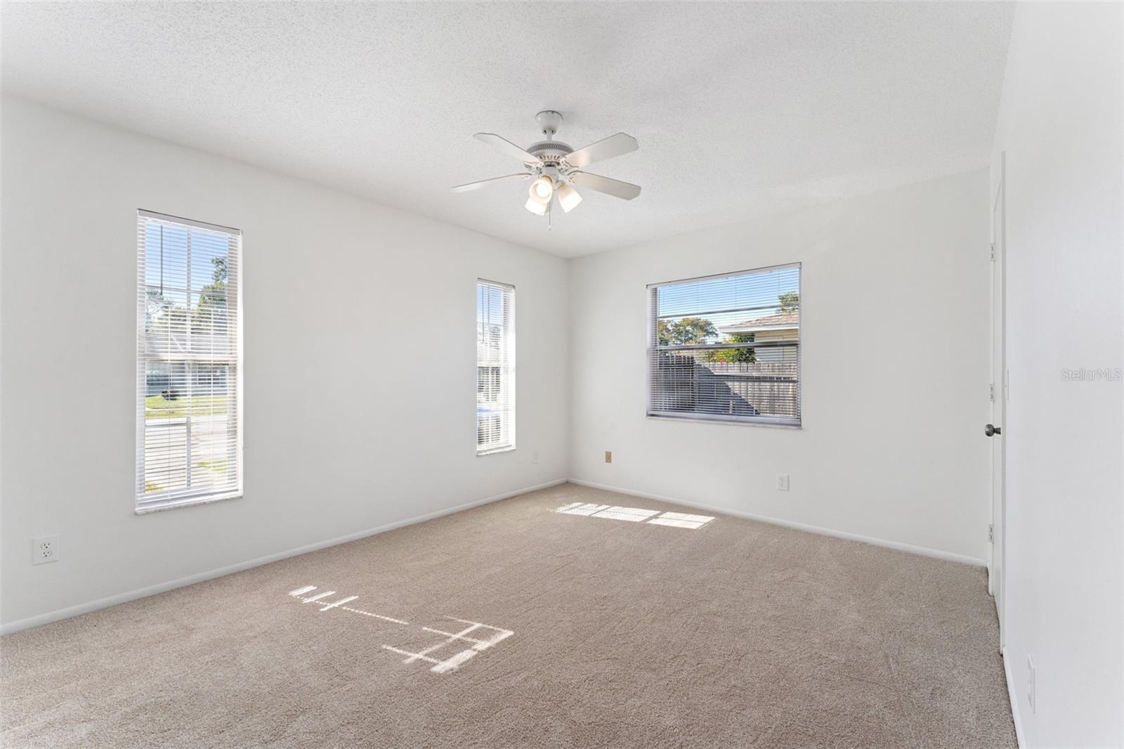 QUAIL HOLLOW AT RIO PINAR - Residential Income