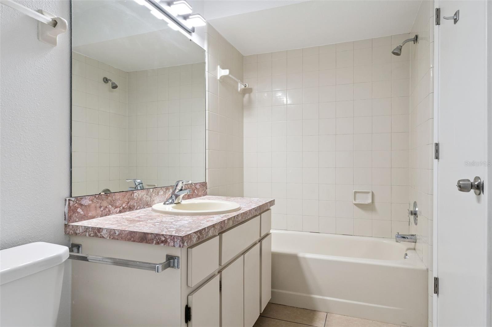 QUAIL HOLLOW AT RIO PINAR - Residential Income