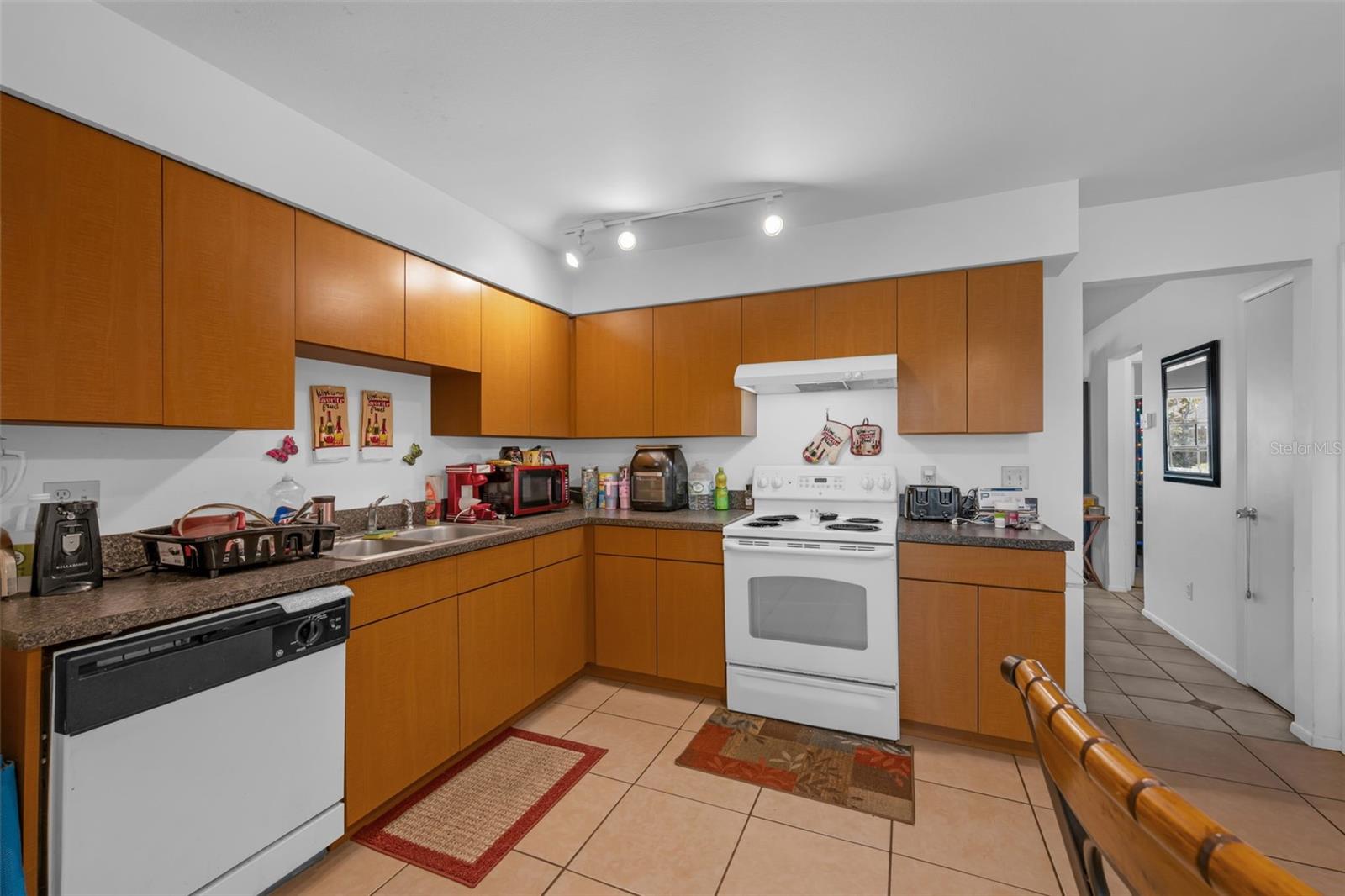 QUAIL HOLLOW AT RIO PINAR - Residential Income