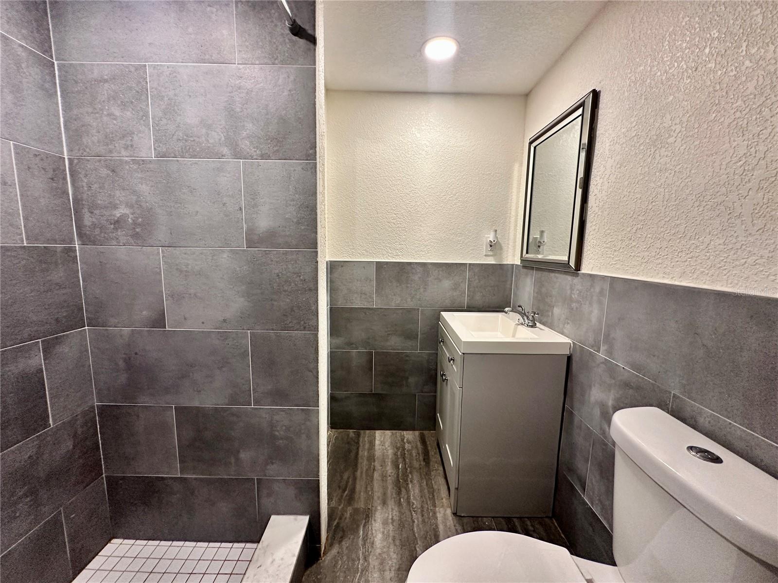 BEACON SQUARE - Residential