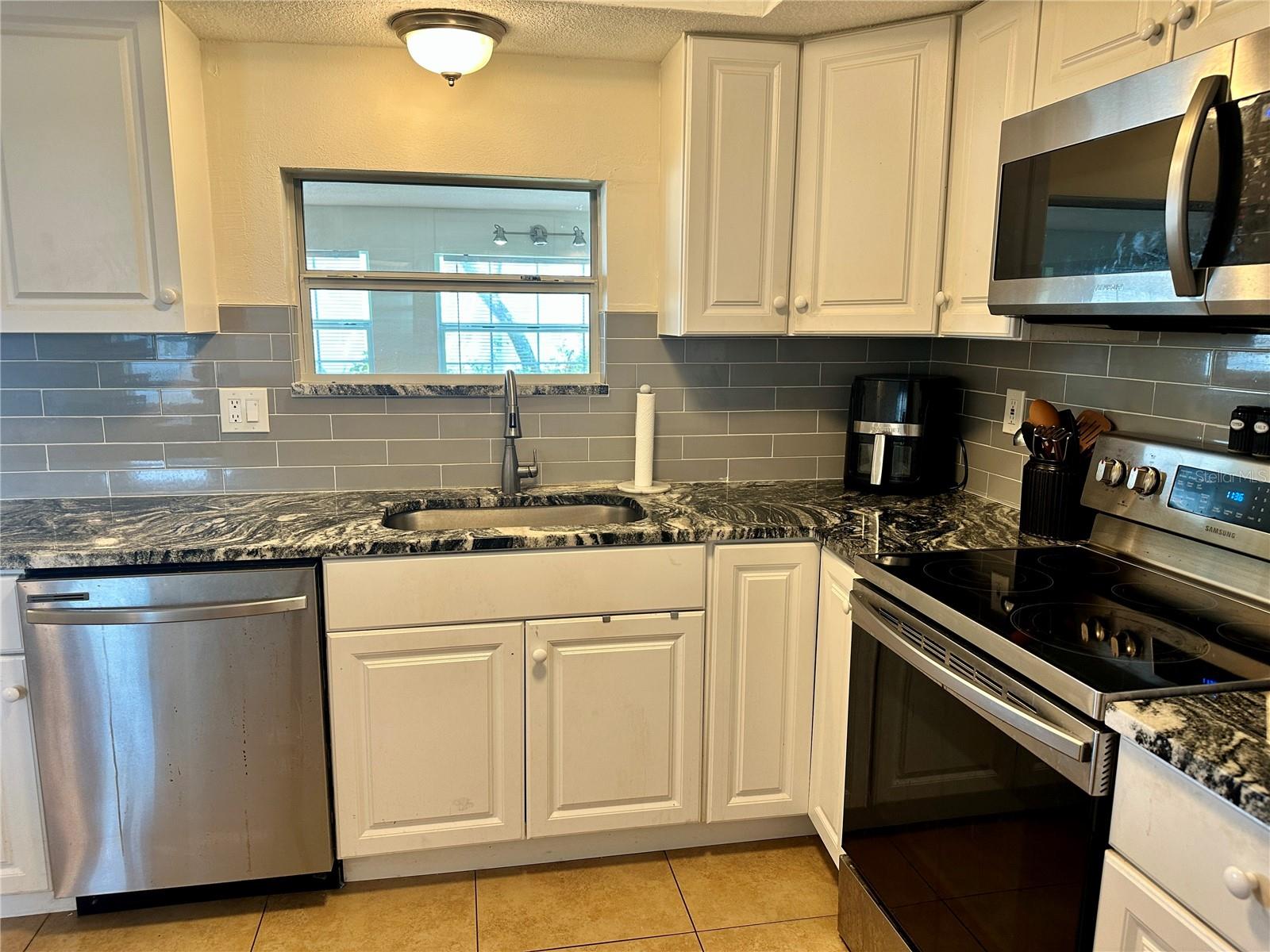 BEACON SQUARE - Residential