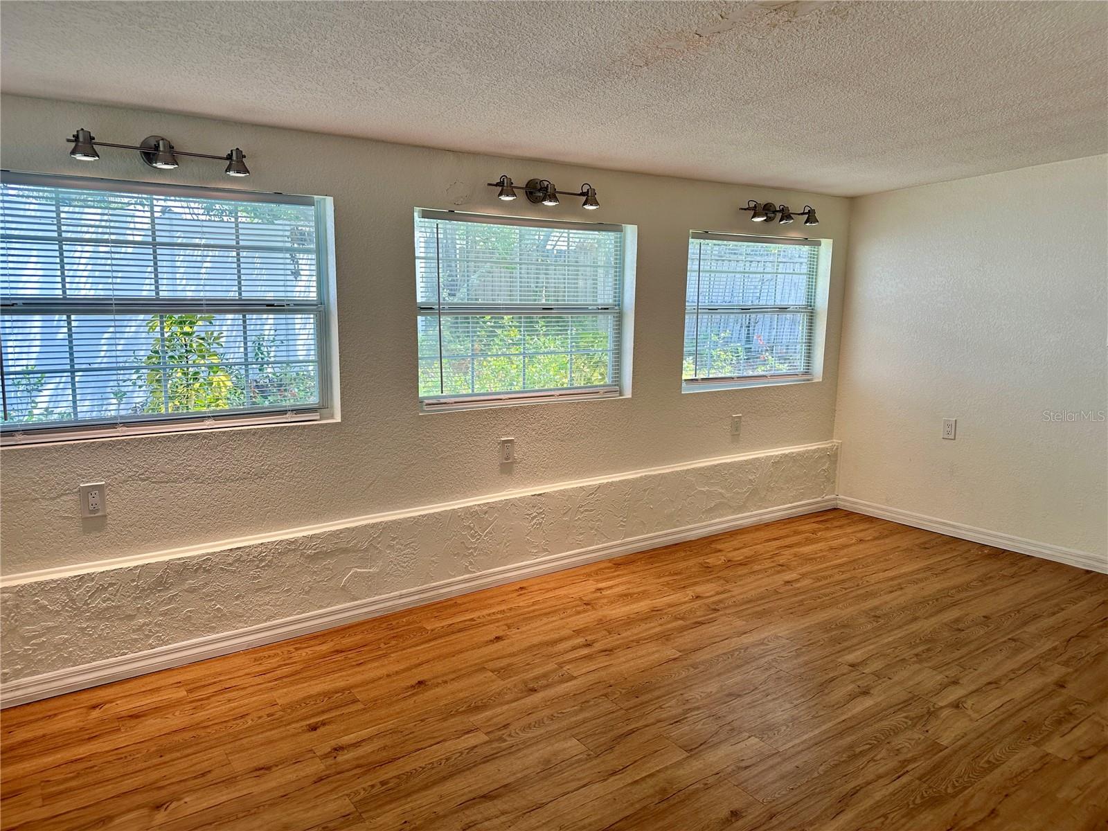 BEACON SQUARE - Residential