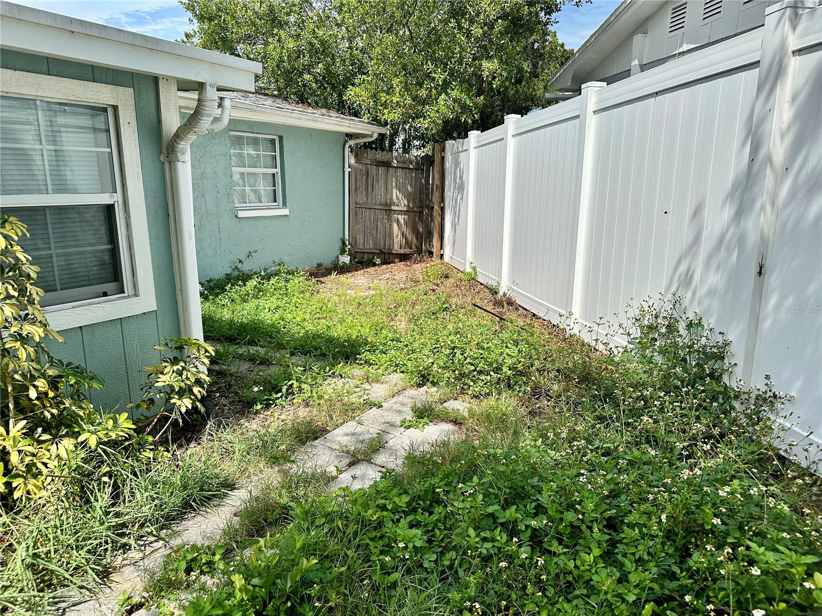 BEACON SQUARE - Residential