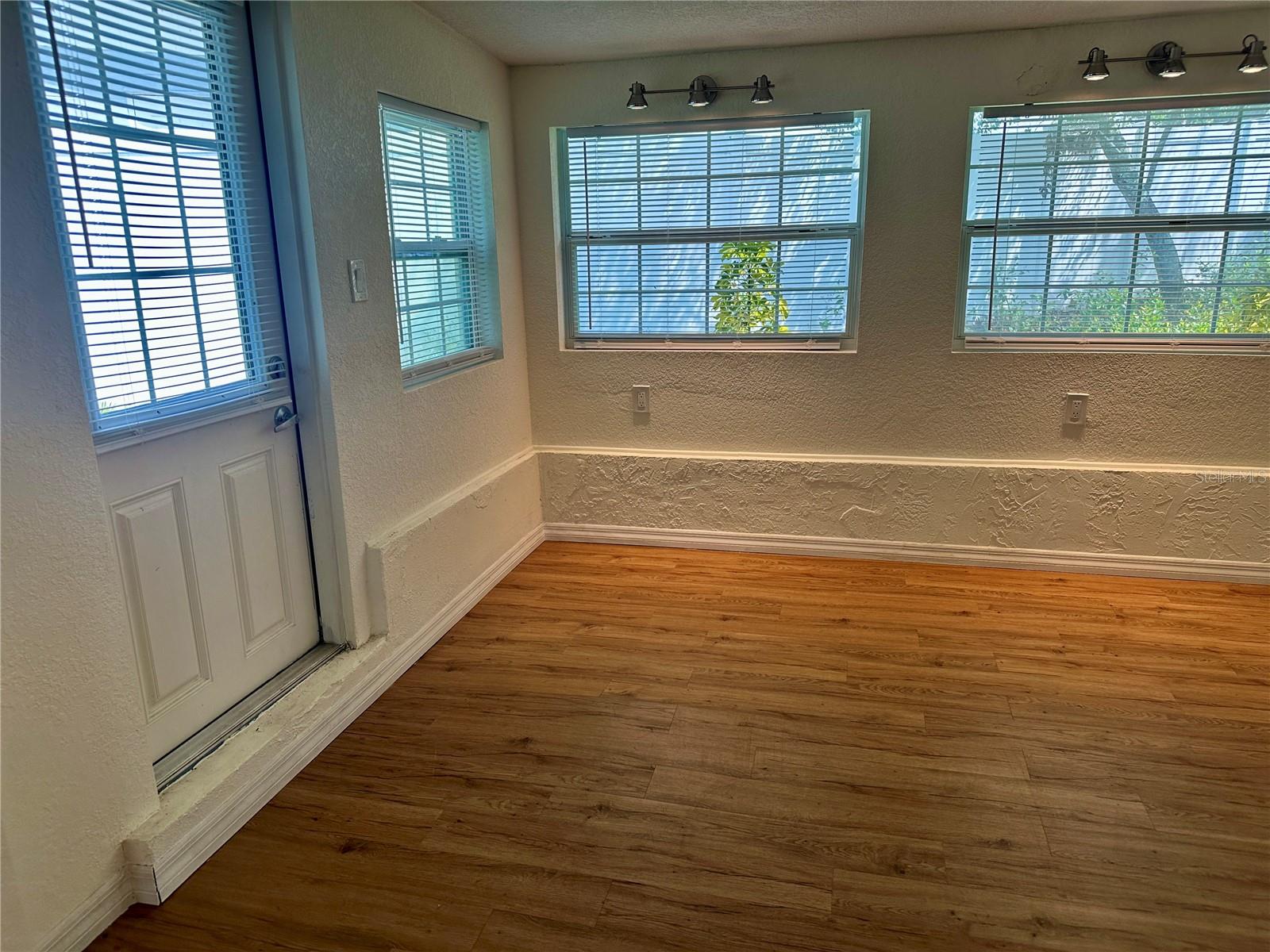 BEACON SQUARE - Residential