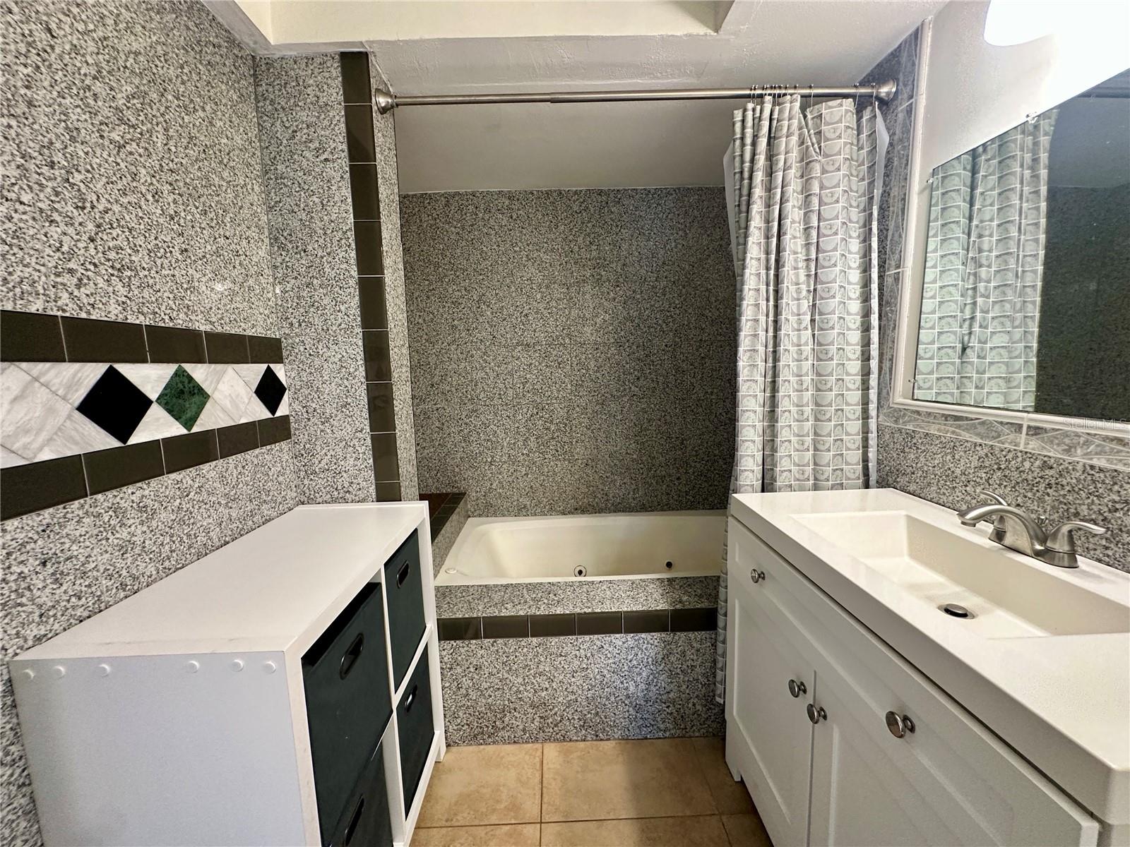 BEACON SQUARE - Residential