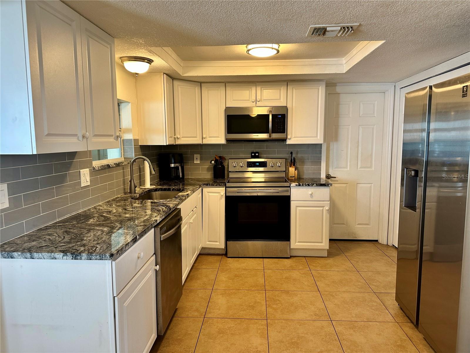 BEACON SQUARE - Residential