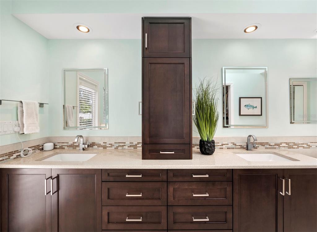 SAINT ARMANDS DIV JOHN RINGLING ESTATES - Residential