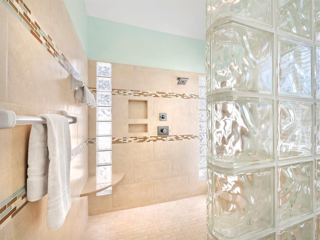 SAINT ARMANDS DIV JOHN RINGLING ESTATES - Residential