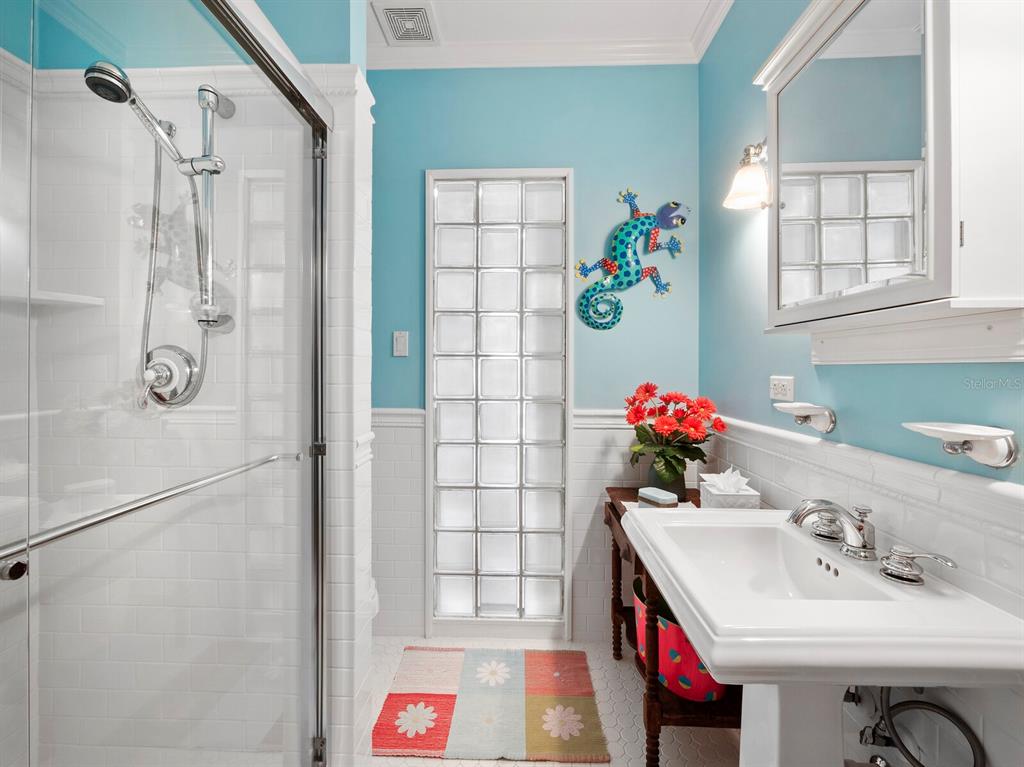 SAINT ARMANDS DIV JOHN RINGLING ESTATES - Residential