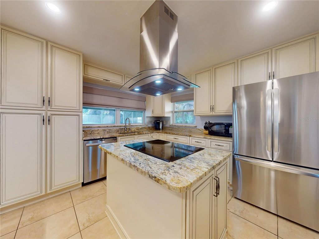 Photo of 303 Hermits Trail, Altamonte Springs, FL 32701 (MLS # V4947465)