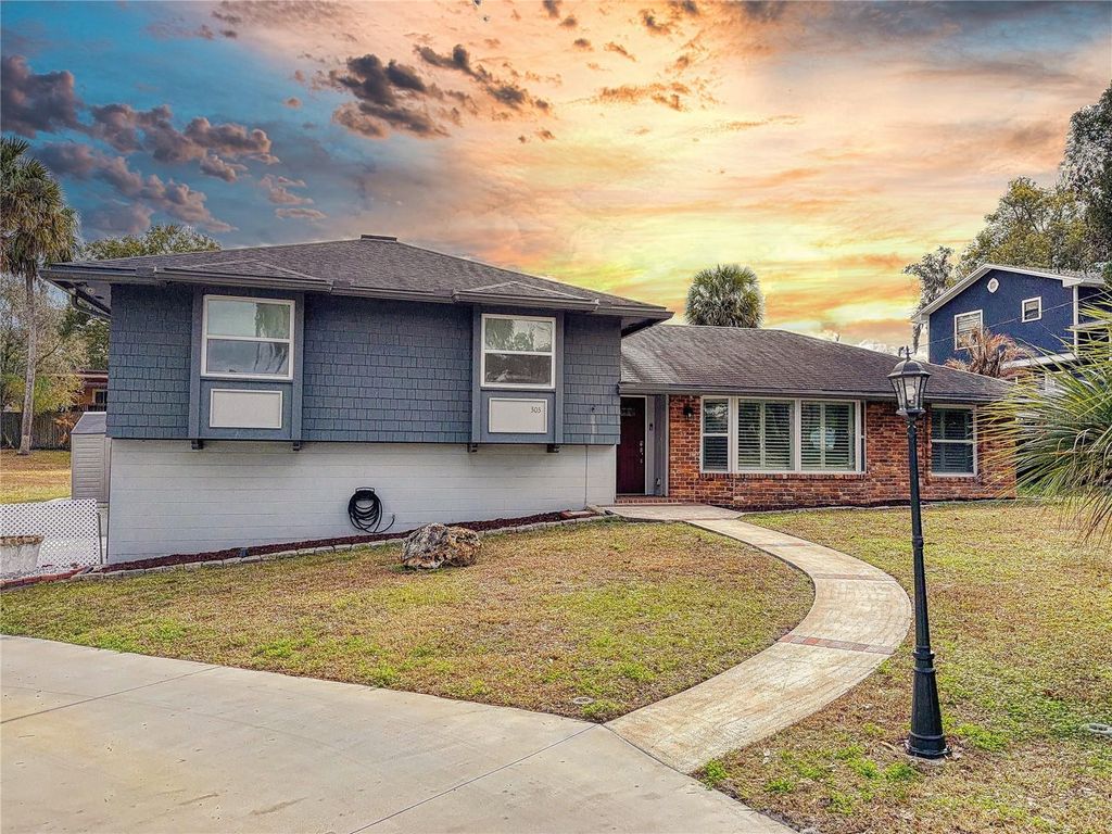 Photo of 303 Hermits Trail, Altamonte Springs, FL 32701 (MLS # V4947465)