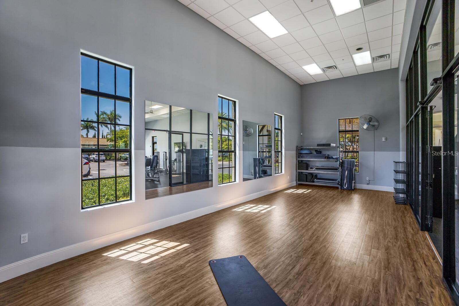 TOSCANA ISLES - Residential