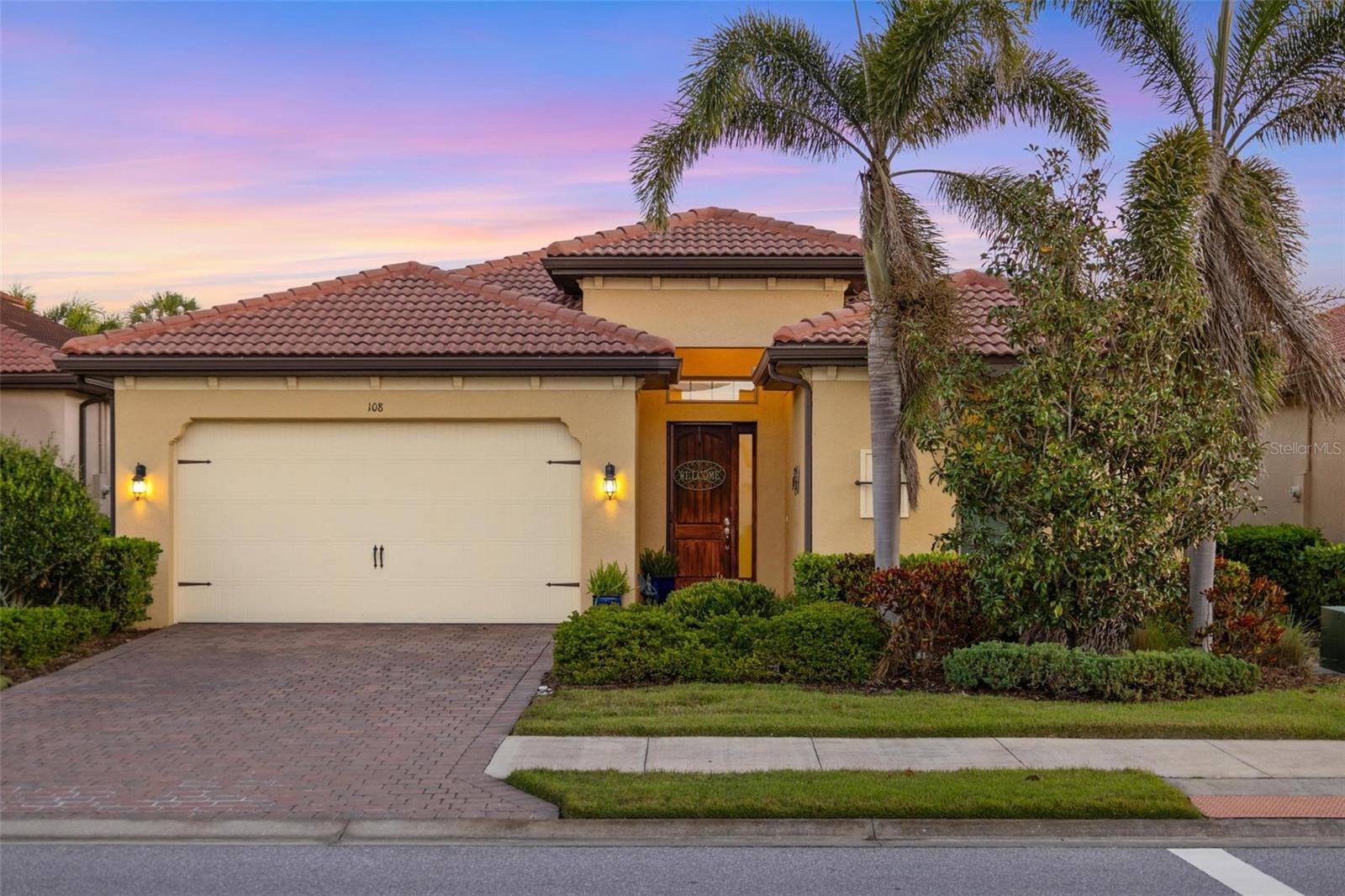 TOSCANA ISLES - Residential