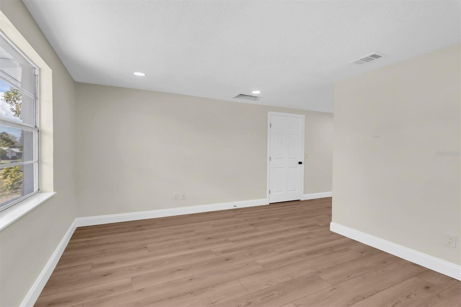 SHAMROCK HEIGHTS - Residential