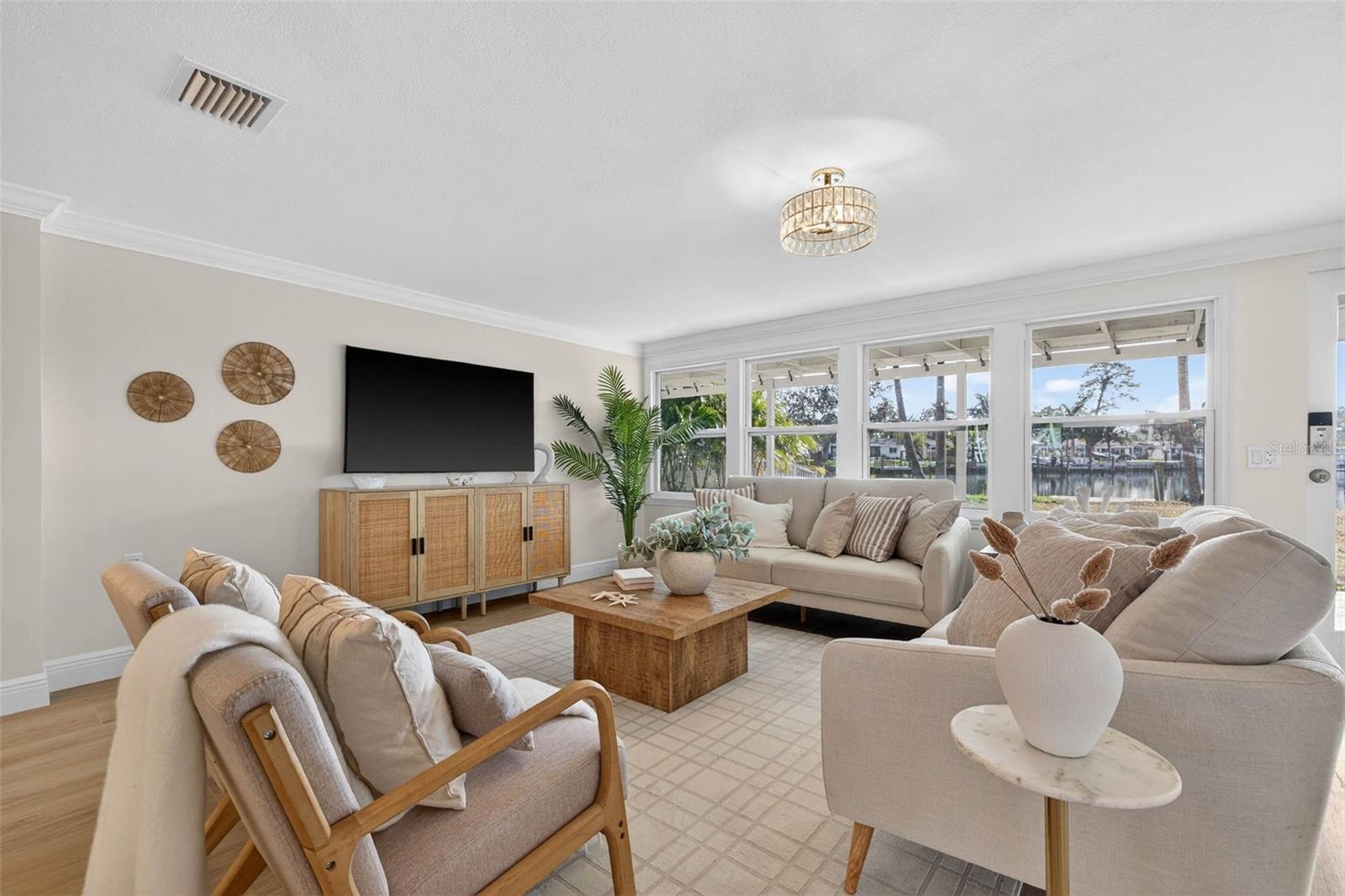 SHORE ACRES BUTTERFLY LAKE REP - Residential