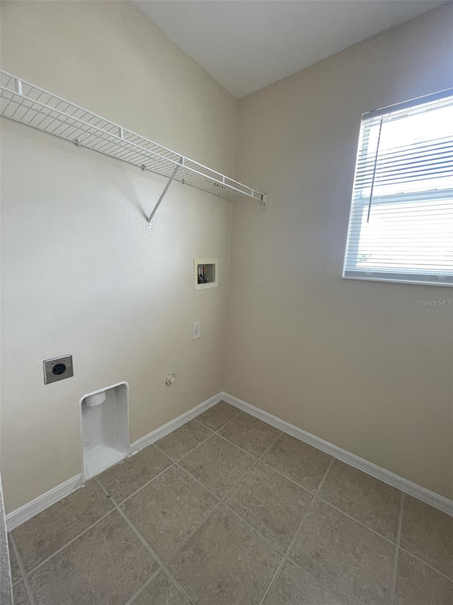SUNCOAST LAKES - Residential Lease