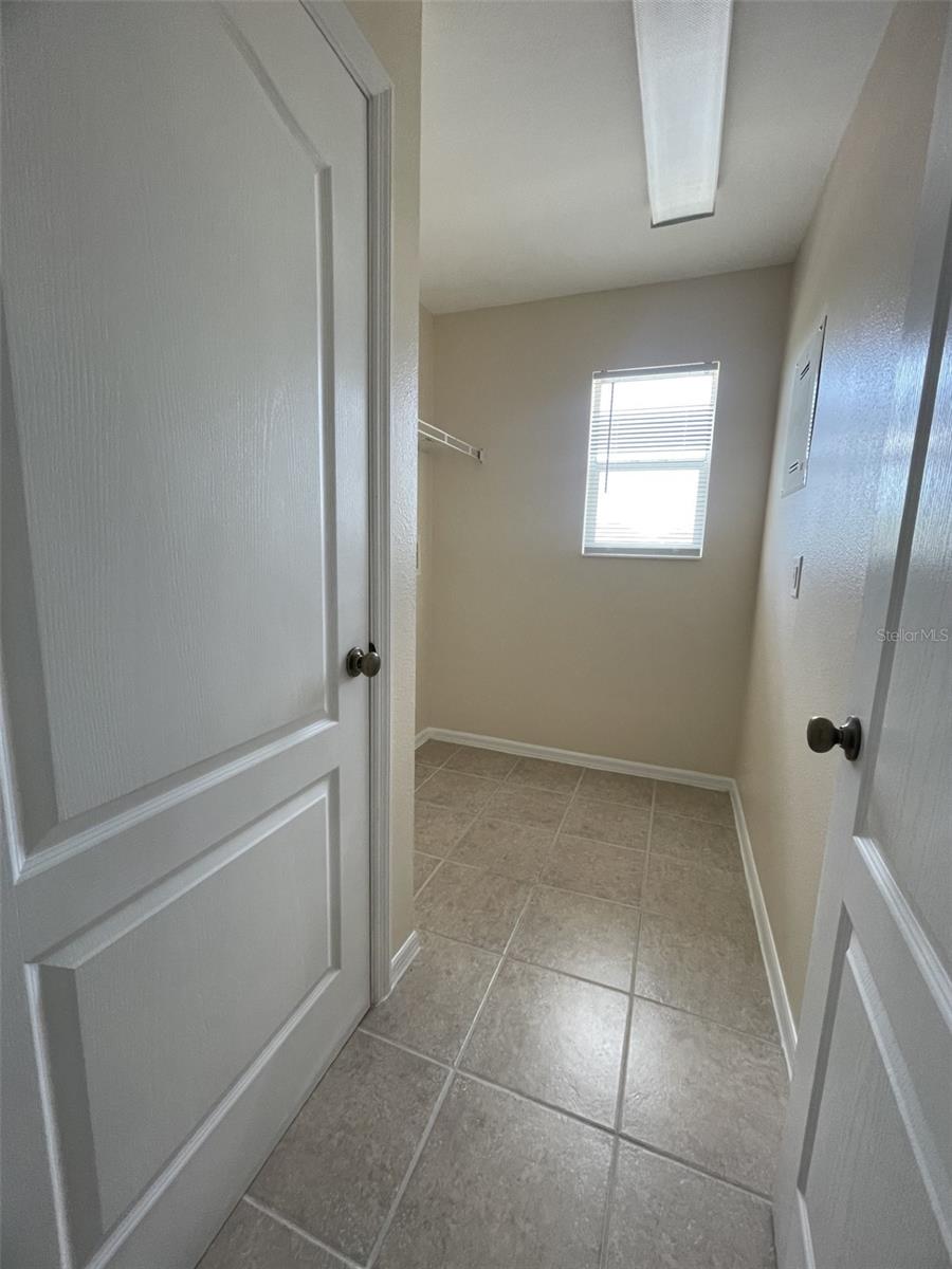SUNCOAST LAKES - Residential Lease