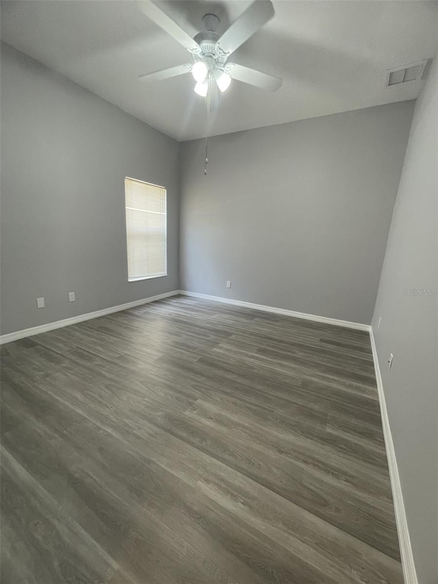 SUNCOAST LAKES - Residential Lease