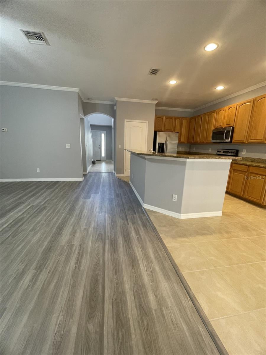 SUNCOAST LAKES - Residential Lease