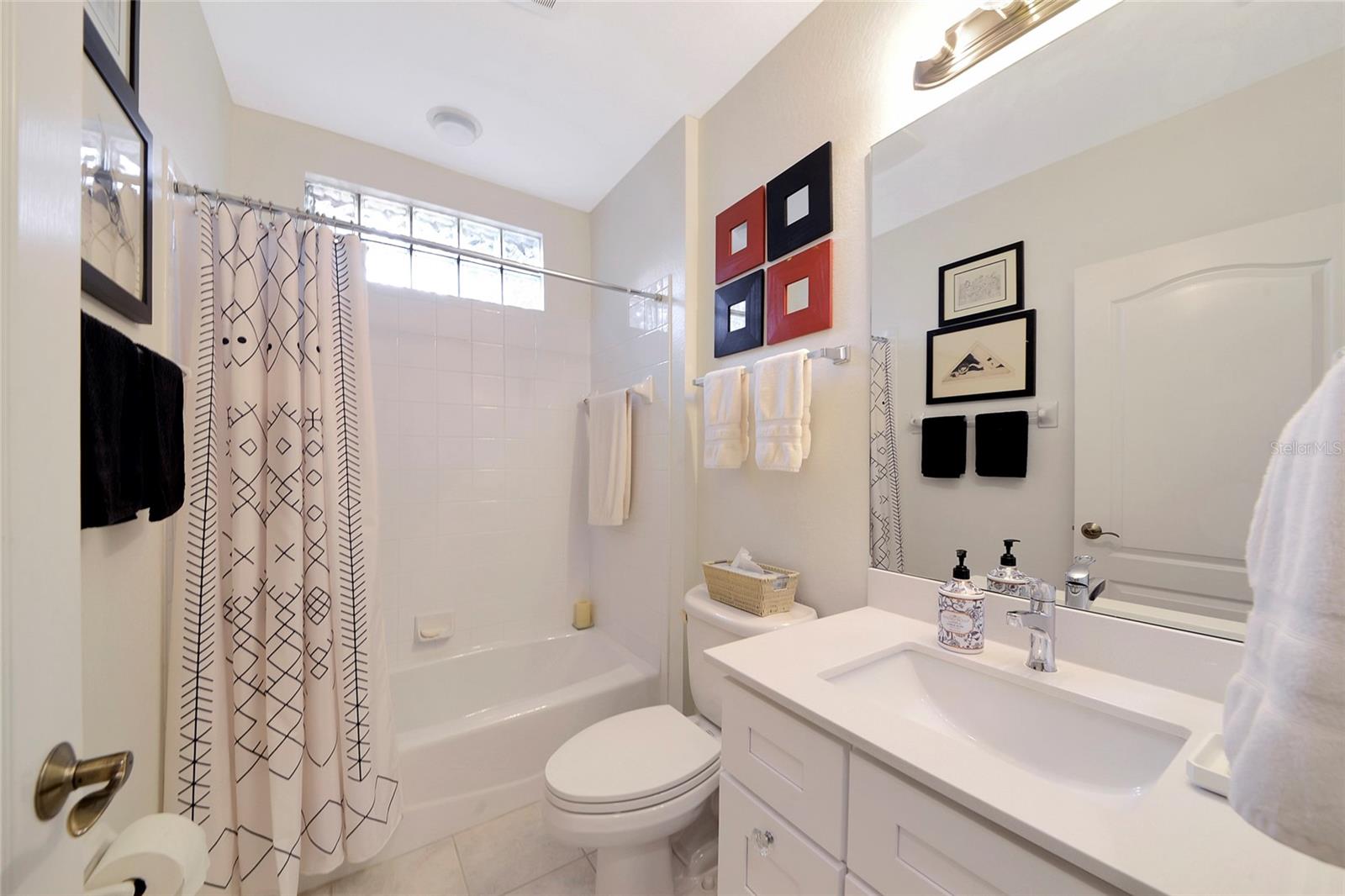 AUBURN WOODS - Residential