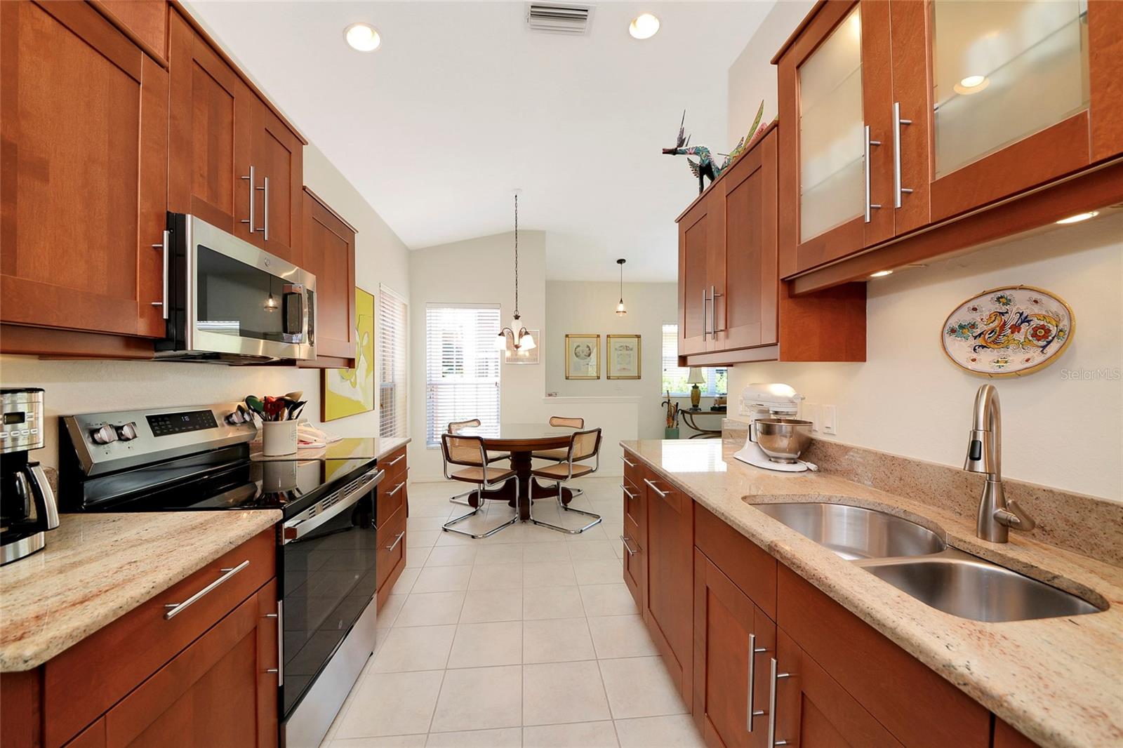 AUBURN WOODS - Residential