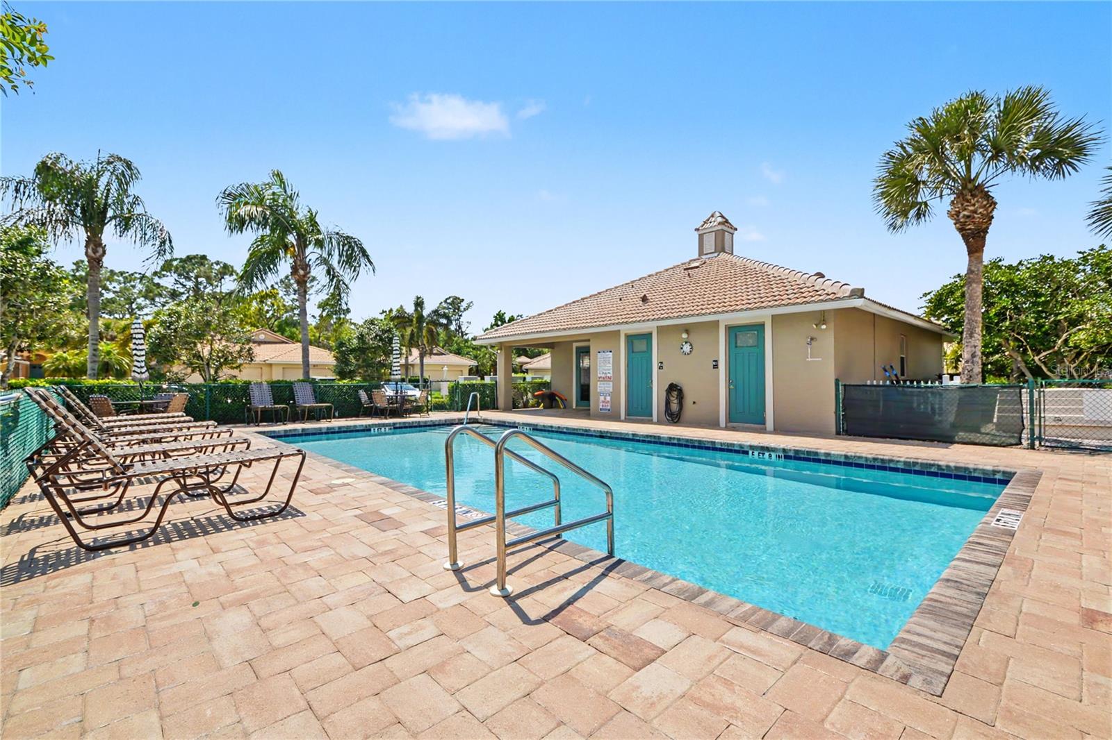 AUBURN WOODS - Residential