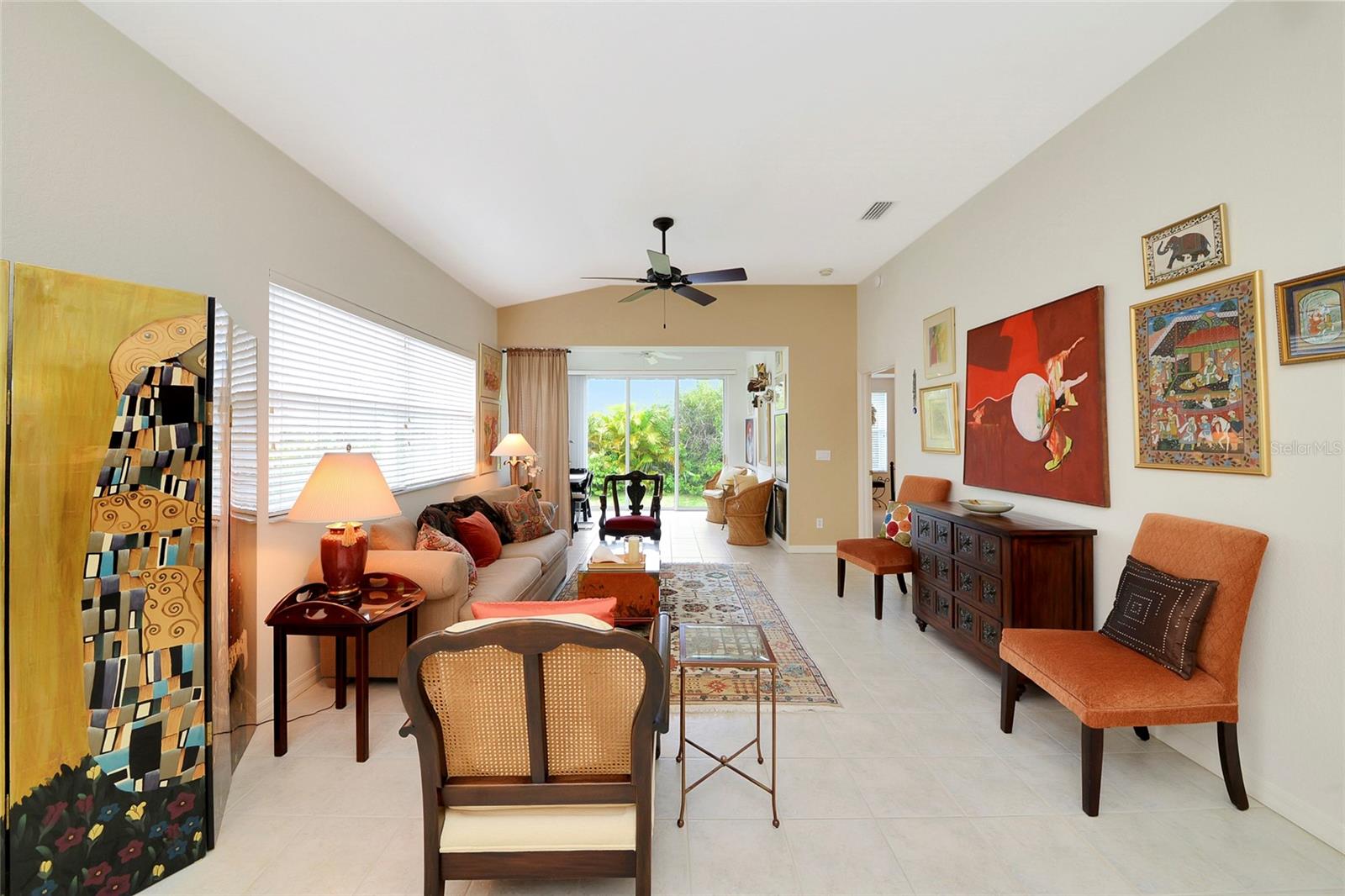 AUBURN WOODS - Residential