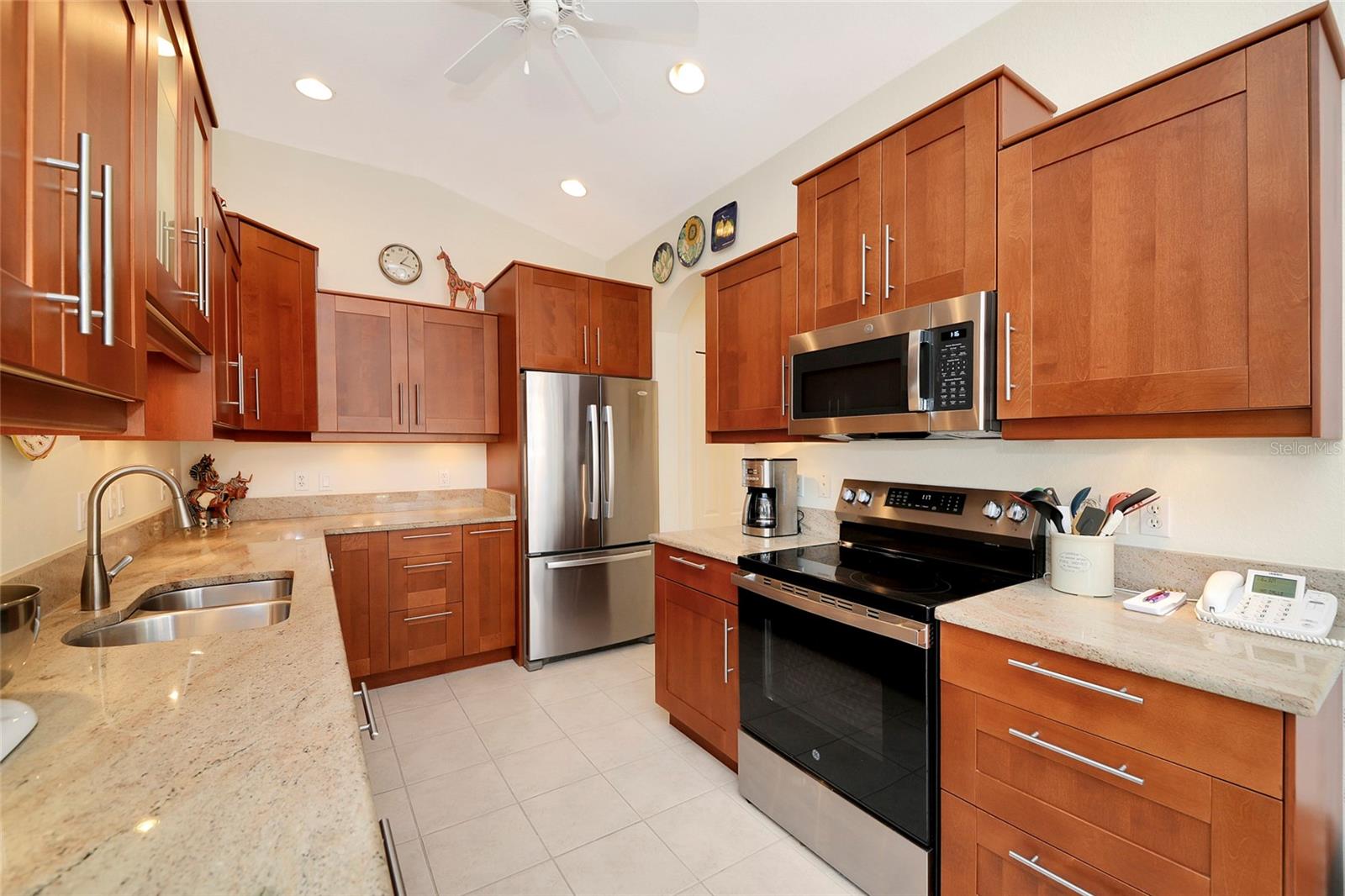 AUBURN WOODS - Residential