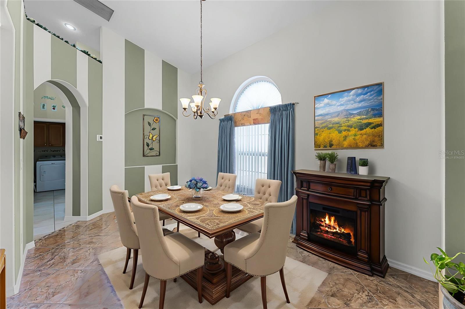 12617 DOUGLAS FIR COURT