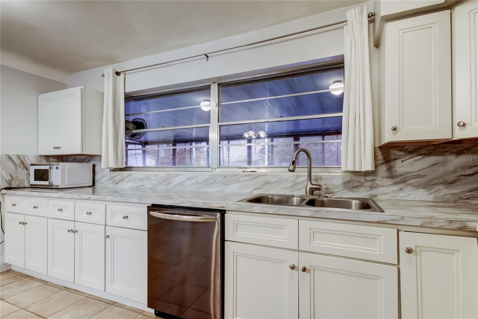 KENNETH CITY - Residential