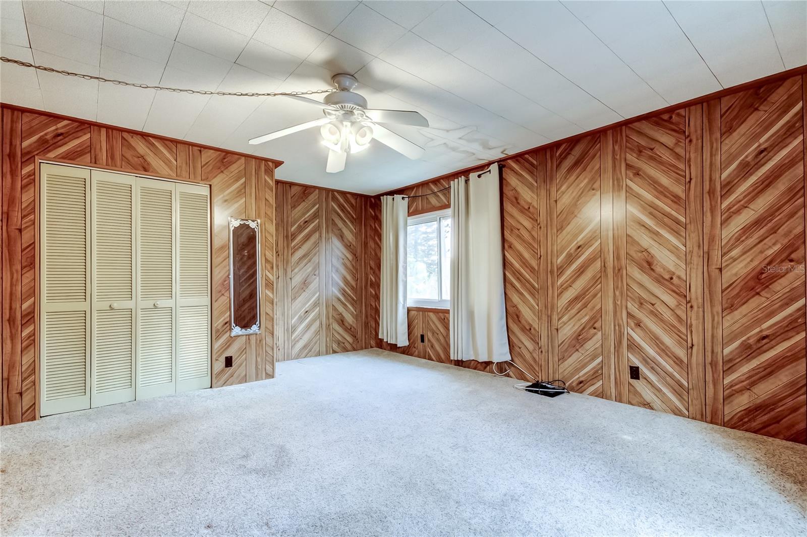 KENNETH CITY - Residential