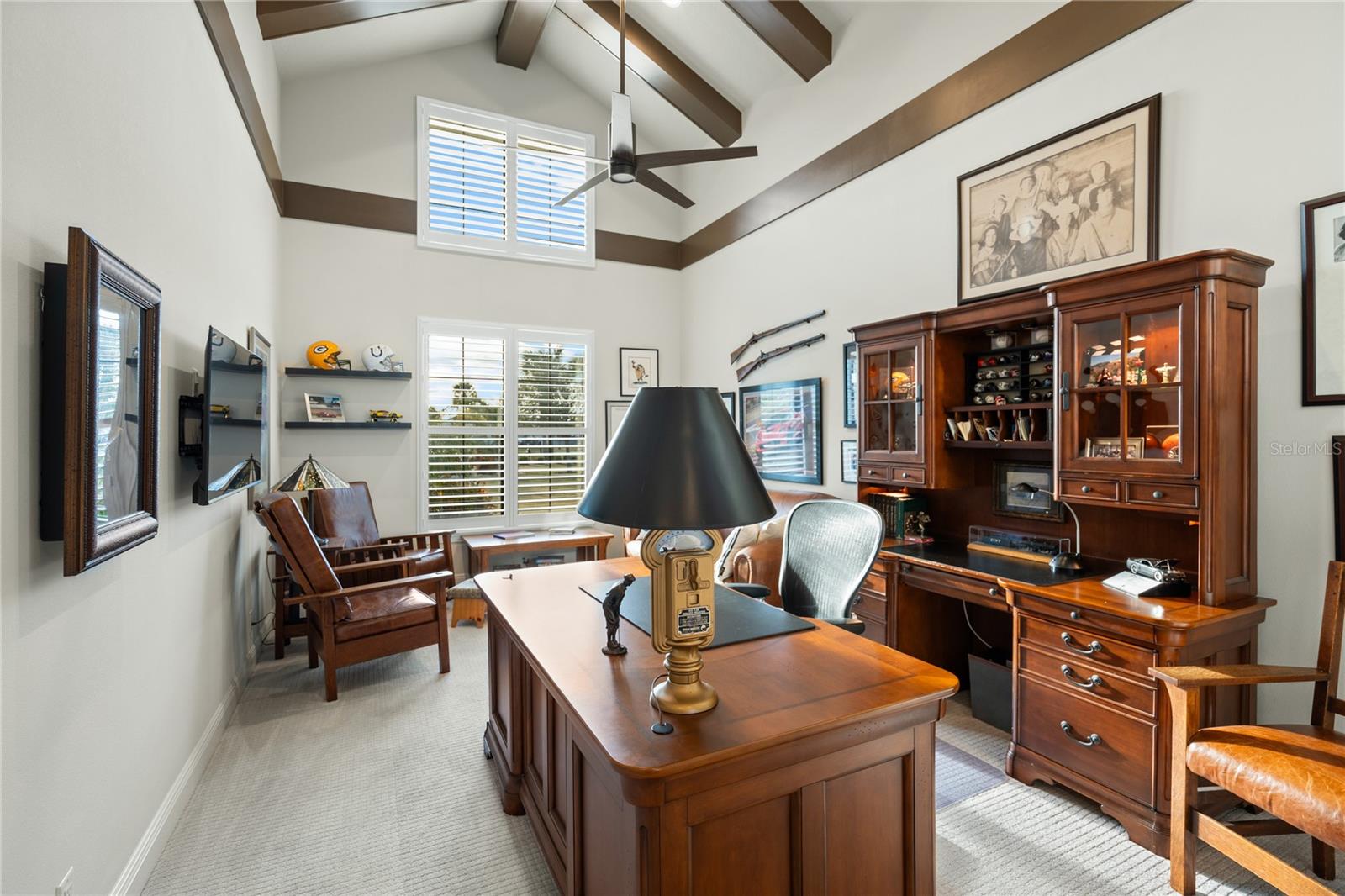 ISLAND ESTATES - Residential