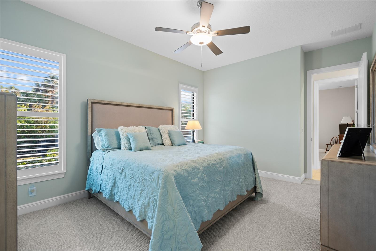 ISLAND ESTATES - Residential