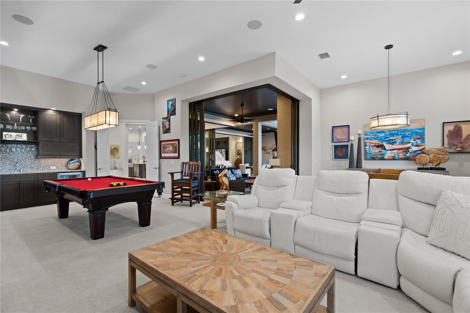 ISLAND ESTATES - Residential