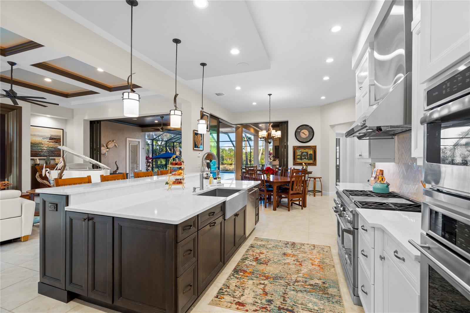 ISLAND ESTATES - Residential