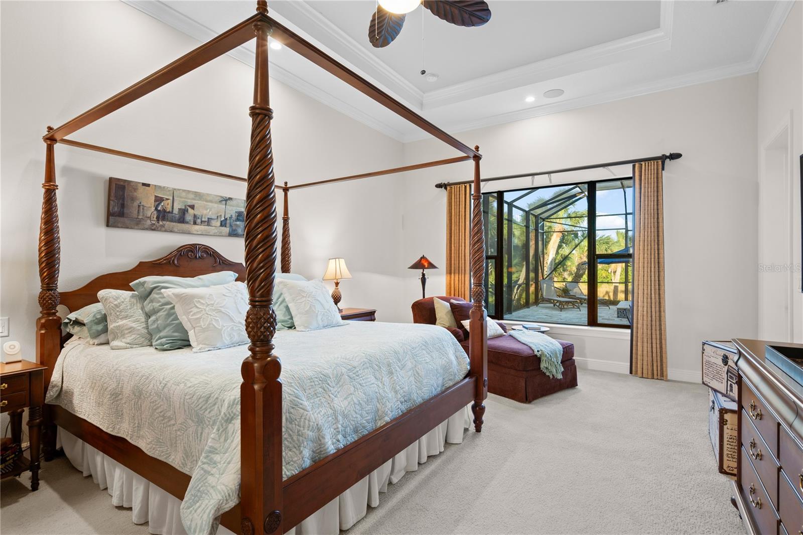 ISLAND ESTATES - Residential