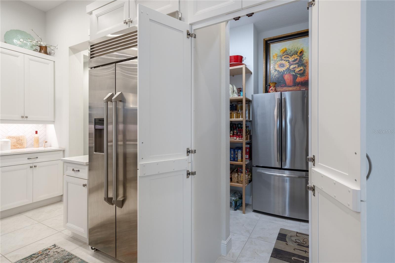 ISLAND ESTATES - Residential