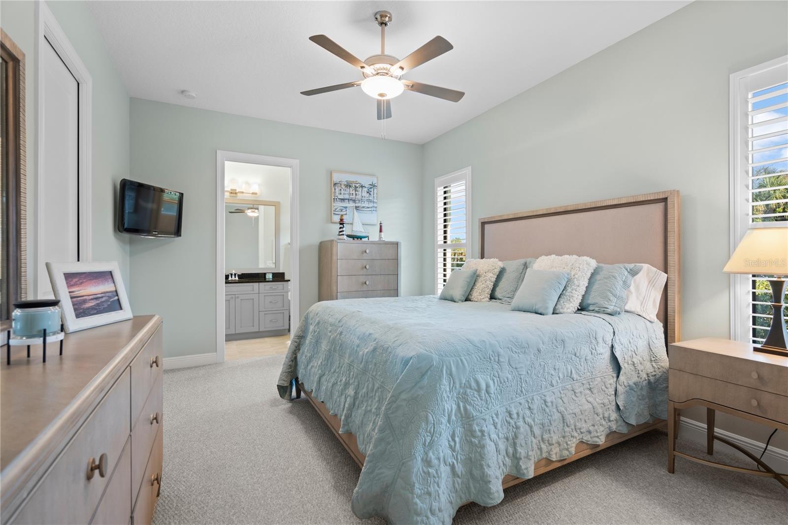 ISLAND ESTATES - Residential