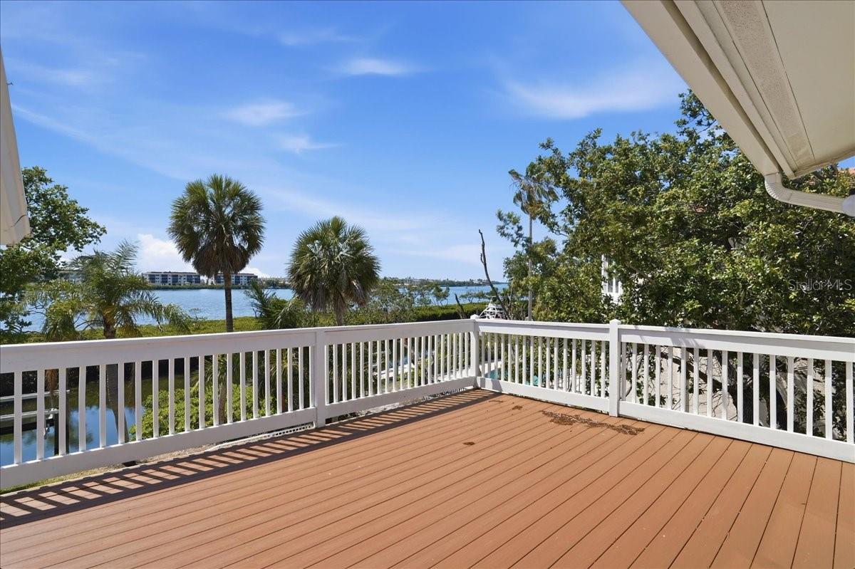 BAY ISLES - Residential