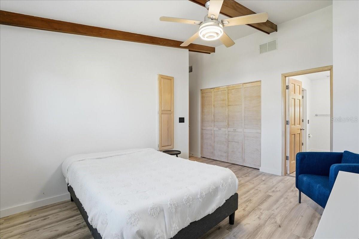 BAY ISLES - Residential