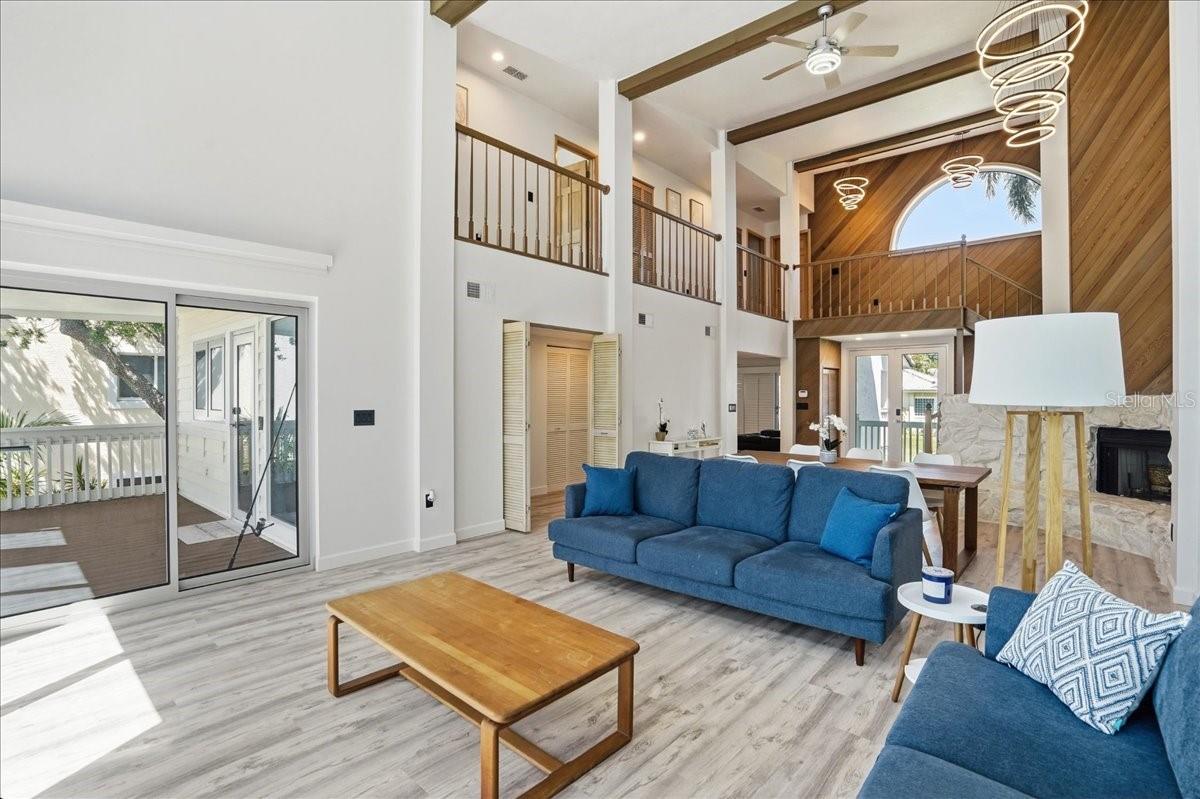 BAY ISLES - Residential