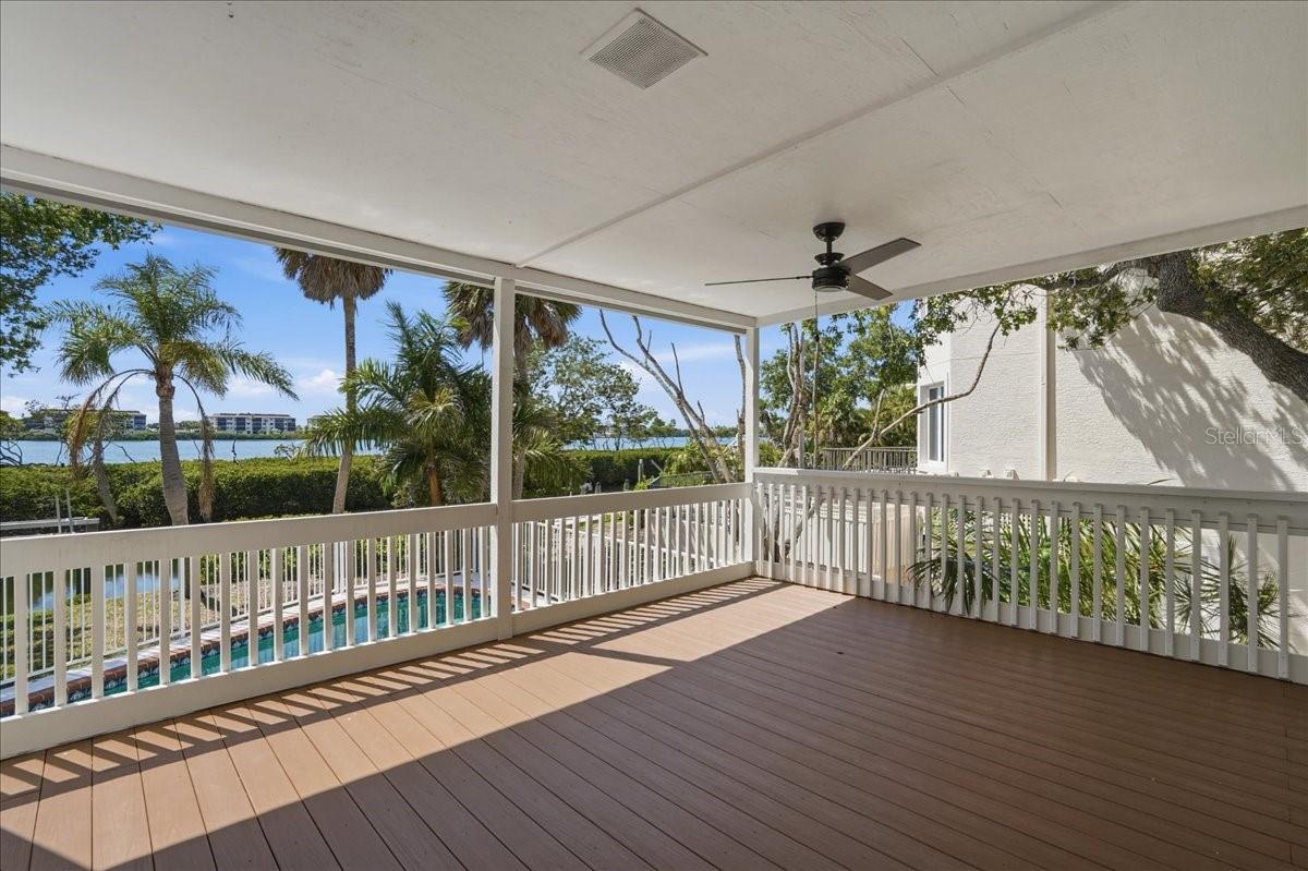 BAY ISLES - Residential