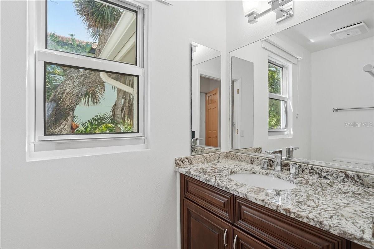 BAY ISLES - Residential