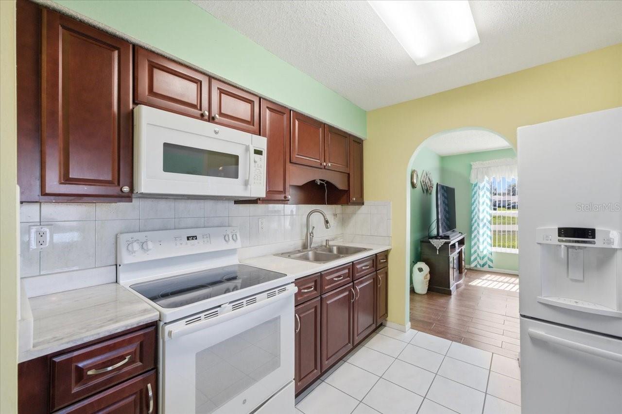 SPRING HILL - Residential