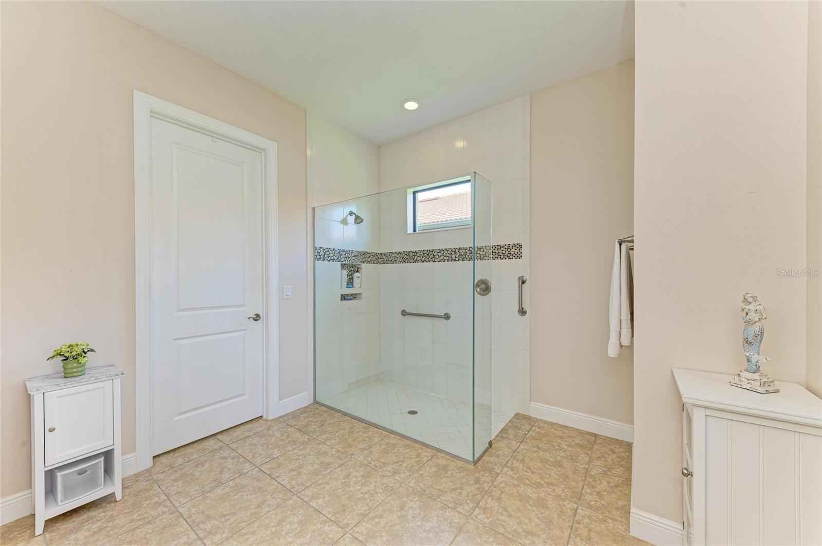 ROSEDALE ADD PH I - Residential Lease