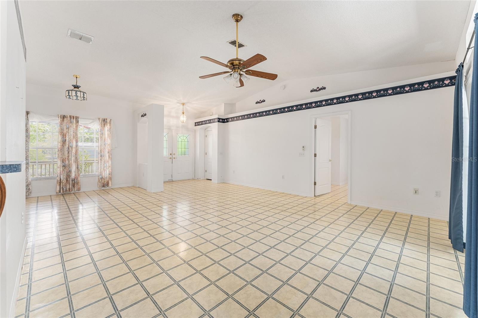 MINI FARMS UNIT 10 UNREC - Residential