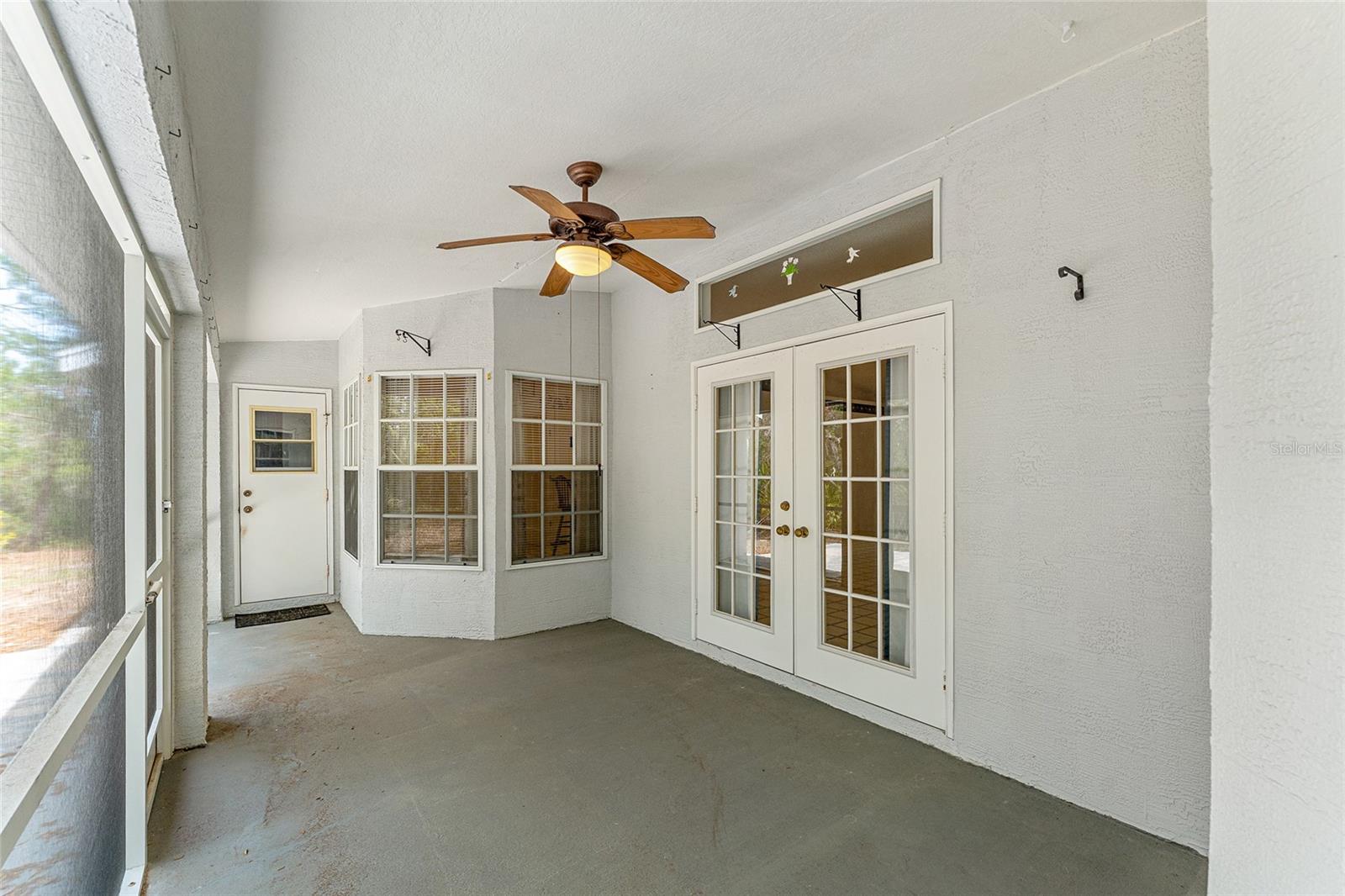 MINI FARMS UNIT 10 UNREC - Residential